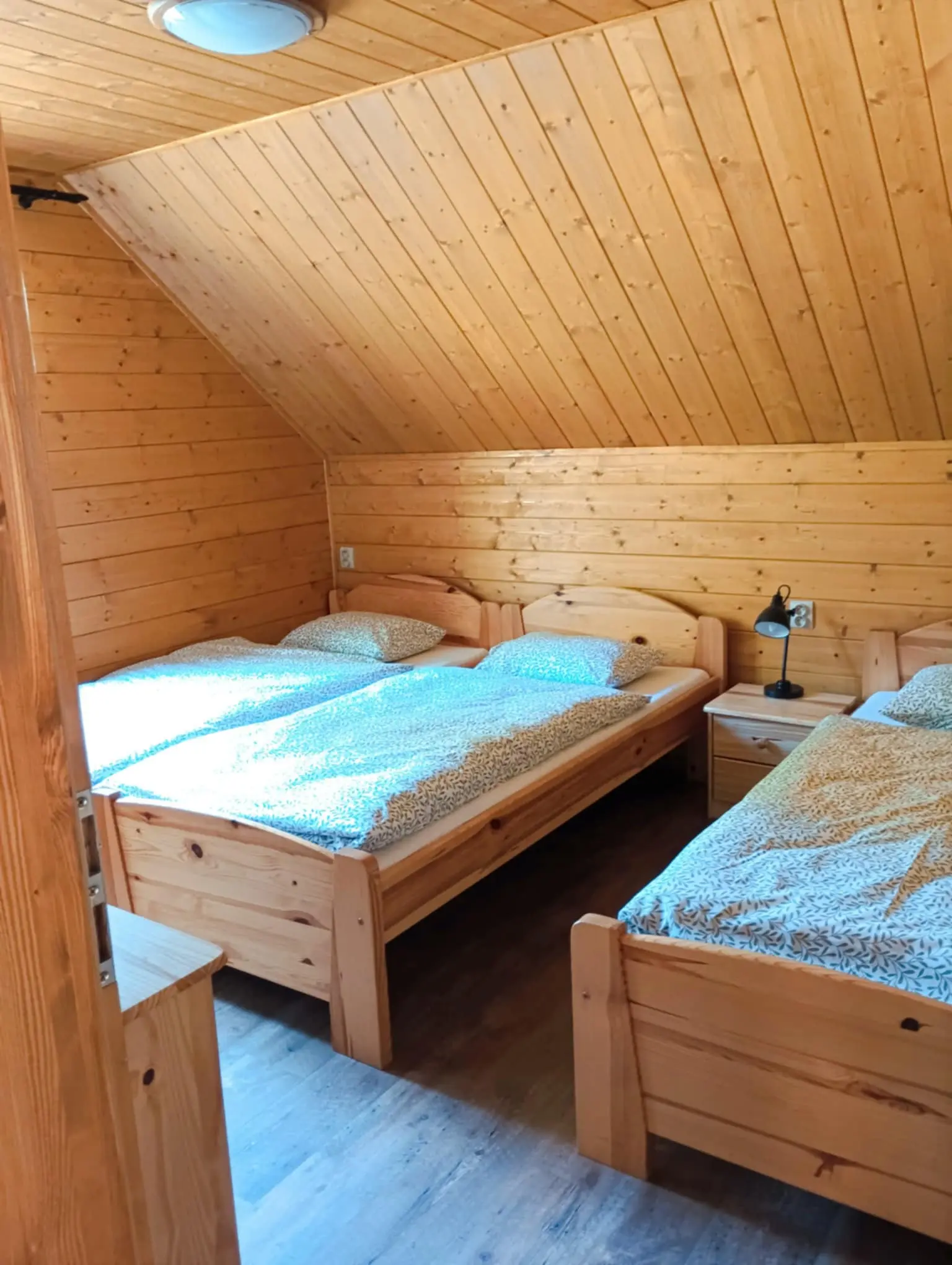 Lůžka až pro 12 osob